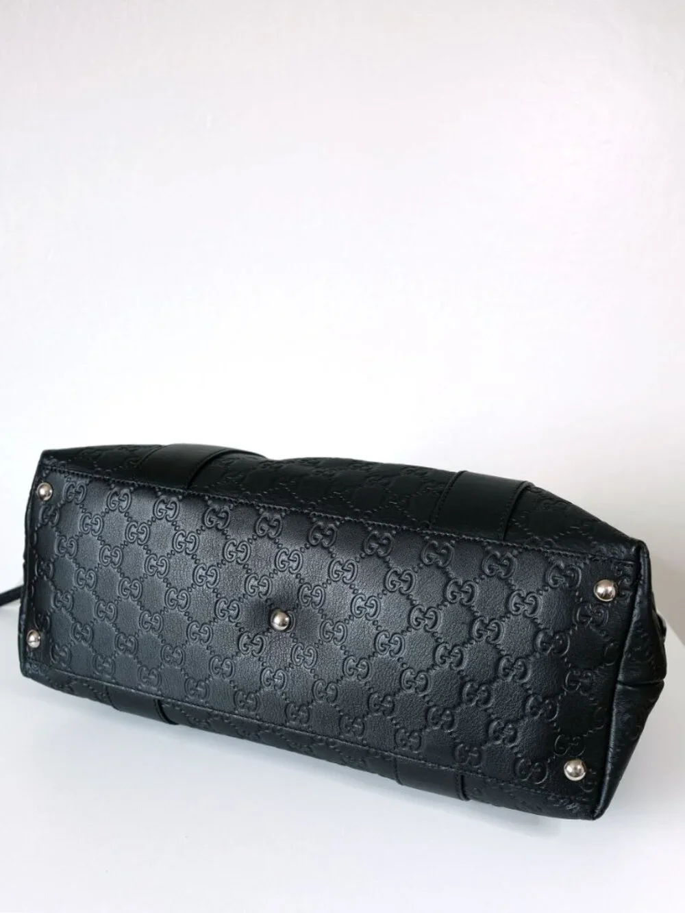 Gucci premium black